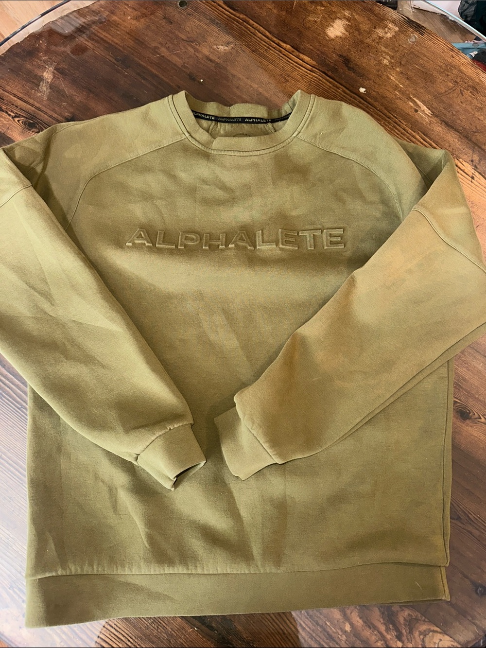 Alphalete Men's Olive Green Embossed Logo Crewneck Sweatshirt